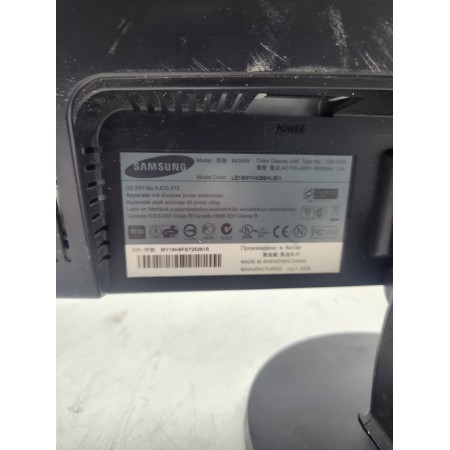 Монітор 19" Samsung 943NW (LS19MYNKBBAUEN)