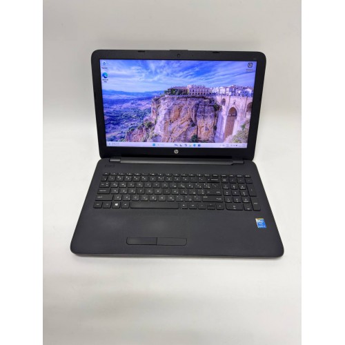 Ноутбук 15.6" HP 250 G4 (i3-6006U, 8Gb DDR3, 120Gb SSD)