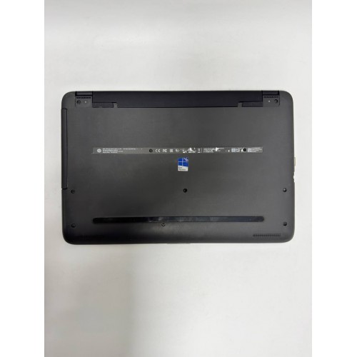 Ноутбук 15.6" HP 250 G4 (i3-6006U, 8Gb DDR3, 120Gb SSD)