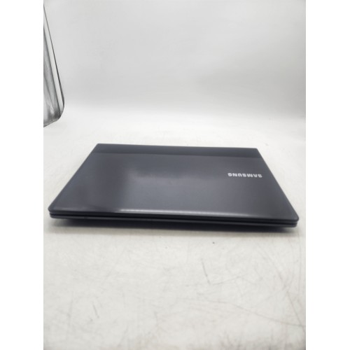Купити ноутбук Samsung 300E5 (NP300E5C) (B820, 4Gb DDR3, 500Gb HDD)
