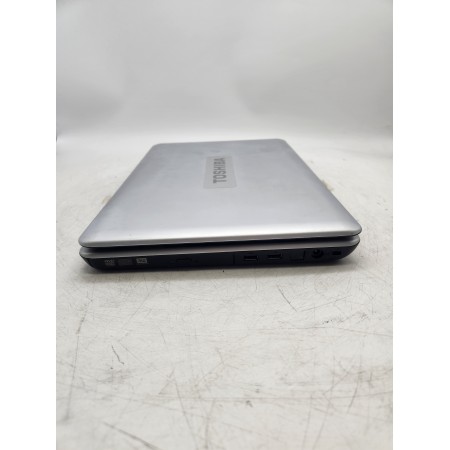 Ноутбук Toshiba Satellite L500 (Core 2 Duo T4400, 4Gb DDR3, 250Gb HDD)
